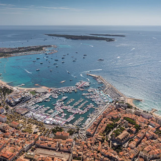 Vue aérienne de Cannes
