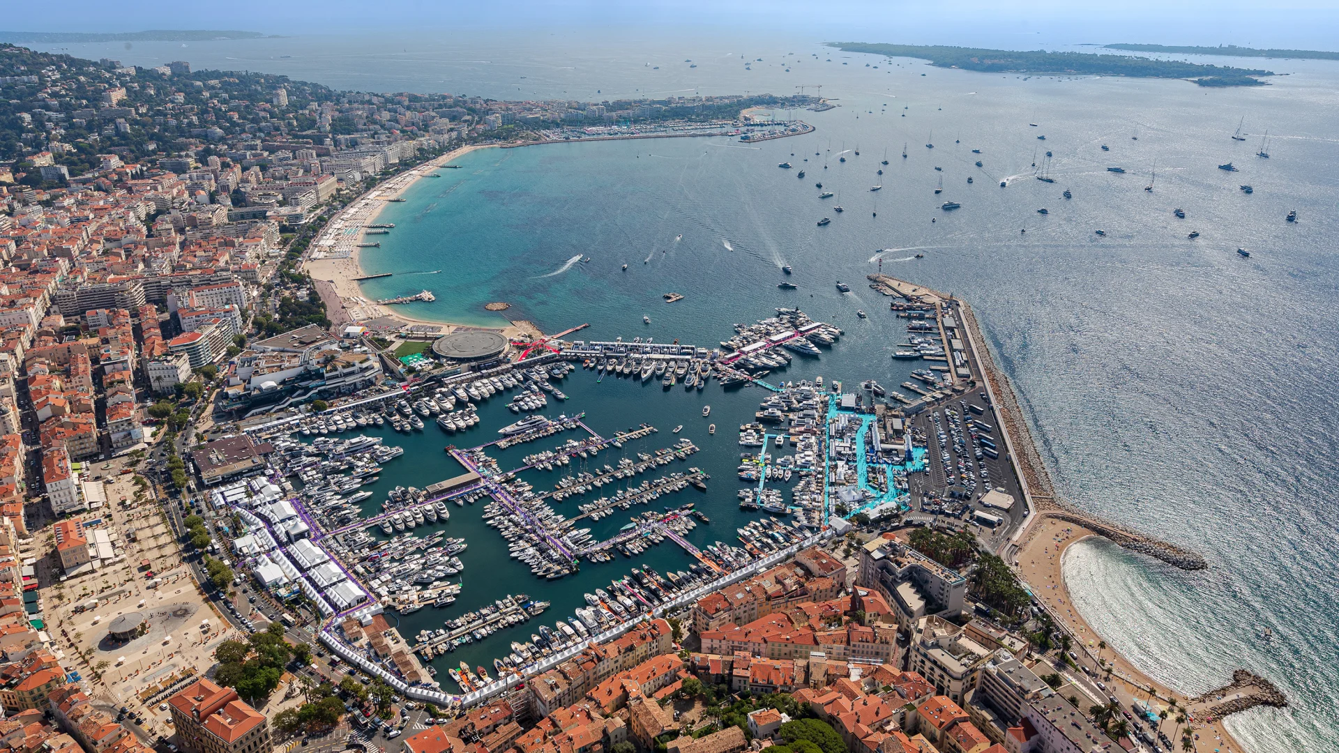 Cannes Yachting 2023 Ph Kelagopian 206 S