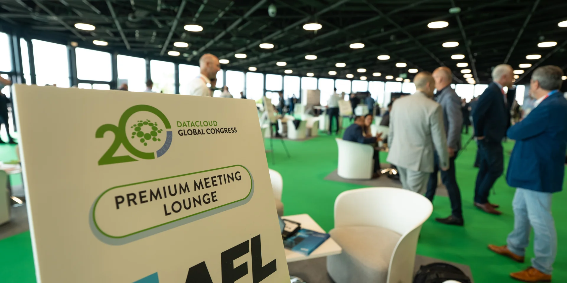 Data Cloud Salon 028 S