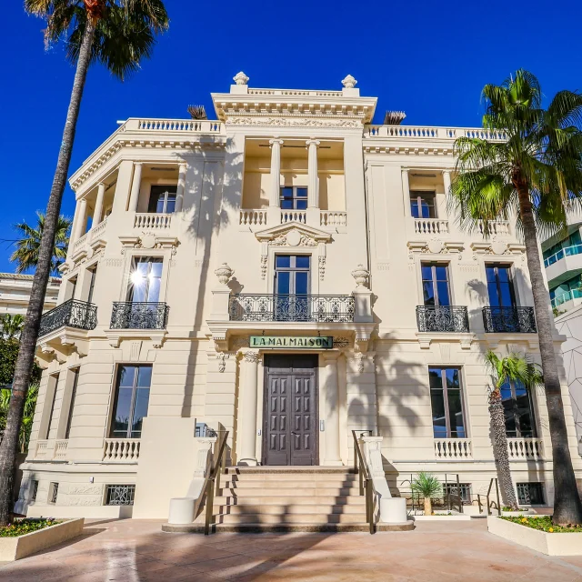 La-Malmaison@Mairie-de-Cannes.jpg